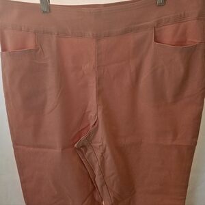 Kate & Mallory Women's Capris in Rust